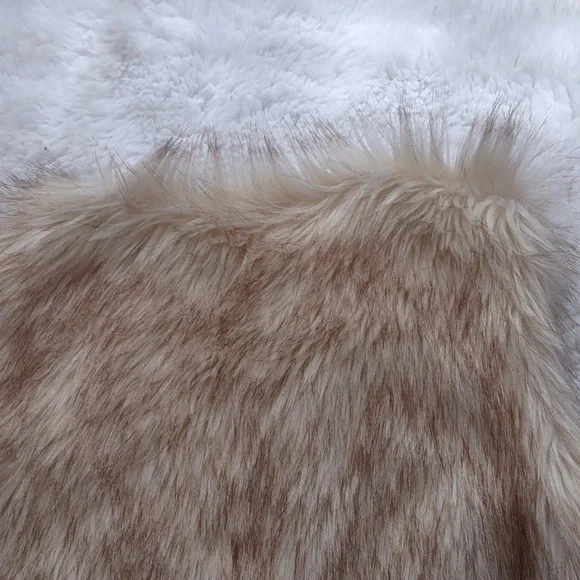 GB FUR VEST . - Picture 6 of 14